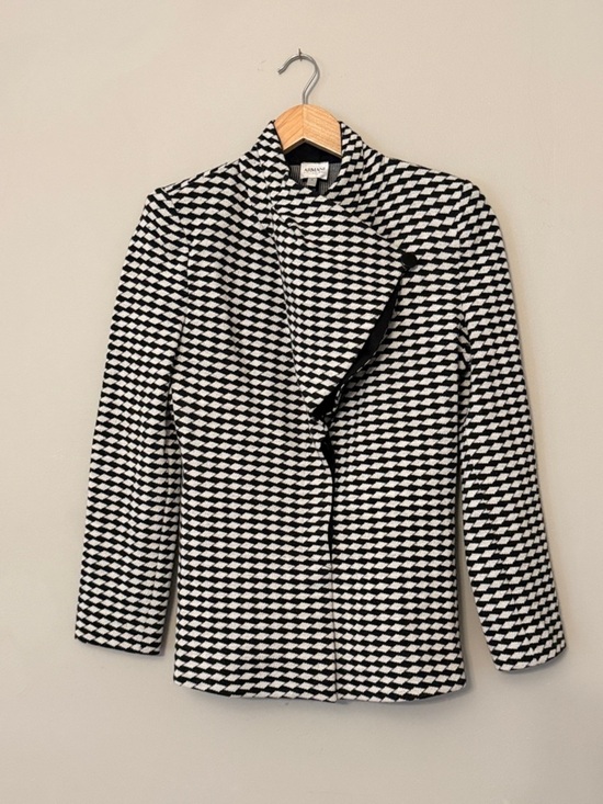 Armani Collezioni Jackets & Blazers - ARMANI COLLEZIONI Vintage Black & White Classic Wool Blend Blazer Size 4